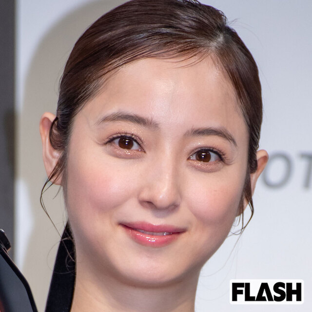 実物の佐々木希の画像