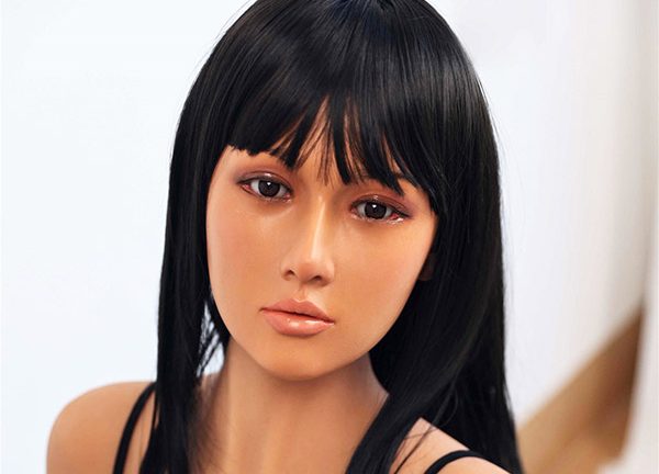 ニコ・ロビンそっくりなラブドール