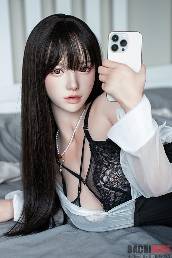 むめいそっくりなラブドール