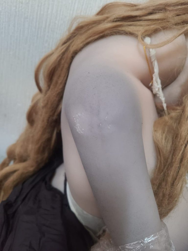 ラブドールの色移り